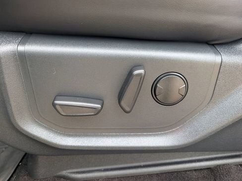 Used 2022 Ford Expedition XLT RWD image 23