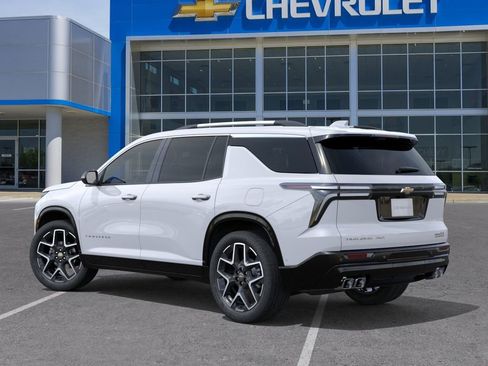 New 2026 Chevrolet Traverse High Country w/ LPO, Floor Liner Package AWD/4WD image 3