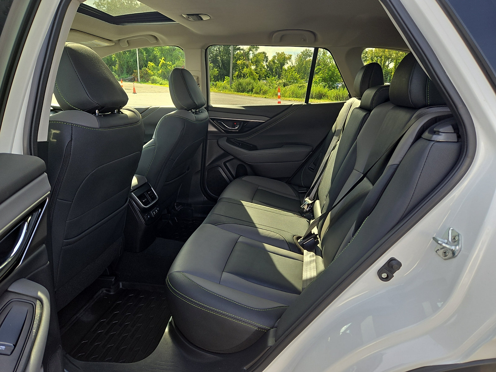 Used 2022 Subaru Outback Onyx Edition XT AWD/4WD image 10