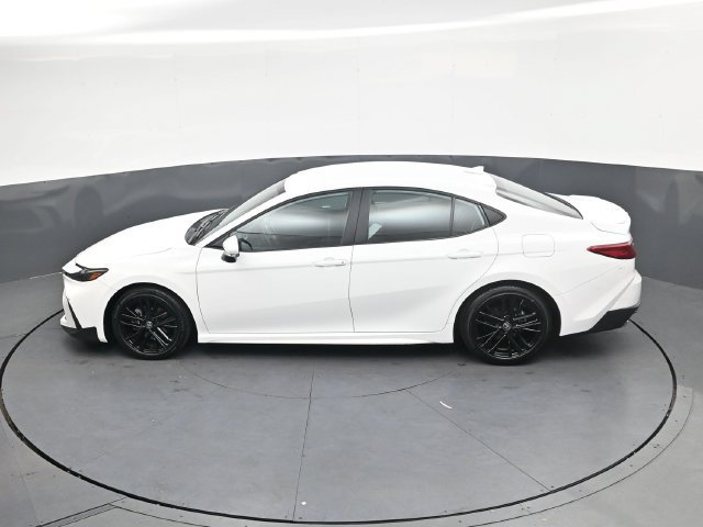 Used 2025 Toyota Camry SE FWD image 27