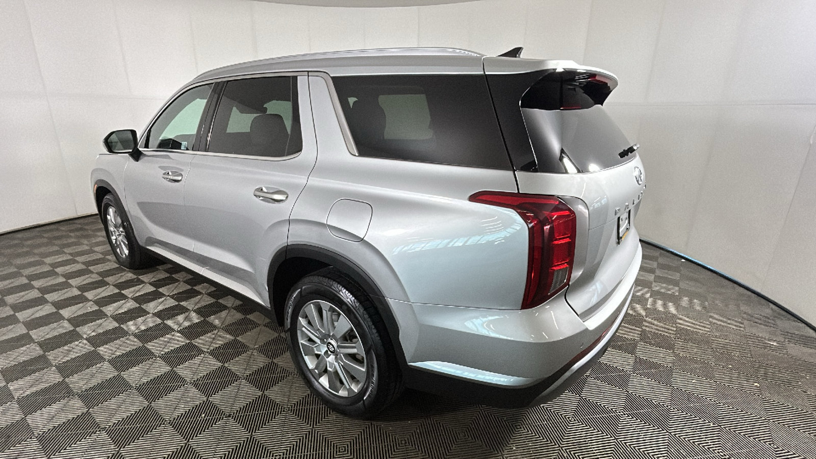 Used 2024 Hyundai Palisade SEL FWD image 5