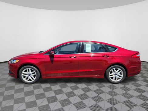 Used 2014 Ford Fusion SE FWD image 5