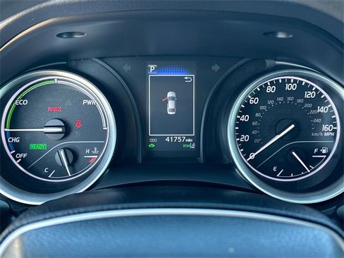 Used 2021 Toyota Camry LE image 20