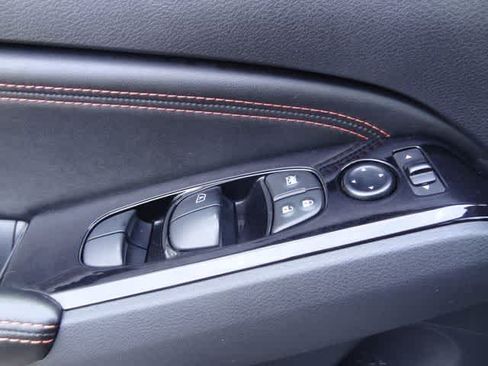 Used 2023 Nissan Altima 2.5 SR FWD image 16