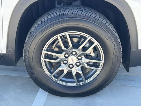 New 2026 GMC Acadia Elevation FWD image 32