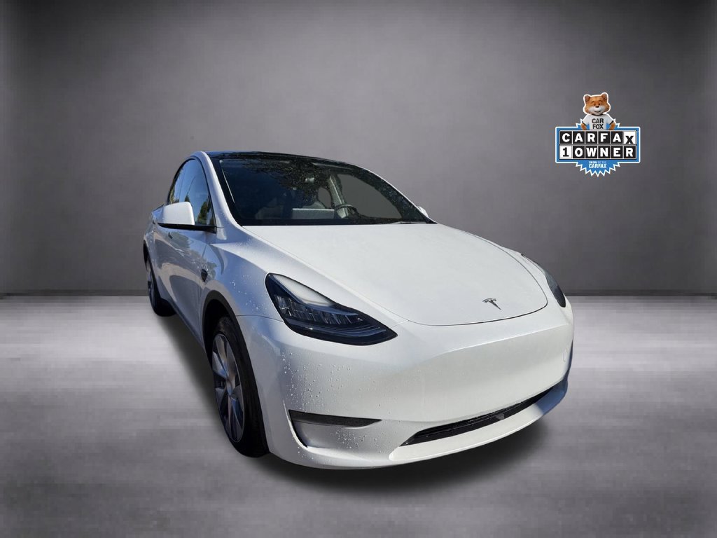 Used 2023 Tesla Model Y Long Range AWD/4WD image 2
