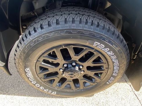 Used 2024 RAM 2500 Limited AWD/4WD image 9