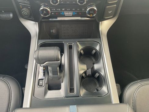 Used 2024 Ford F150 Platinum image 19