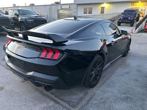 Used 2024 Ford Mustang GT Premium image 7