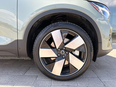 Used 2023 Volvo C40 P8 Recharge Ultimate w/ Protection Package Premier AWD/4WD image 8