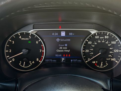 Used 2024 Nissan Altima 2.5 SV w/ SV Premium Package AWD/4WD image 6