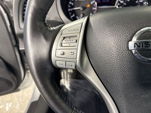 Used 2018 Nissan Altima 2.5 SV w/ 2.5 SV Technology Package image 13