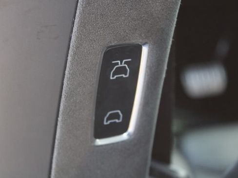 Used 2023 Tesla Model X AWD/4WD image 42