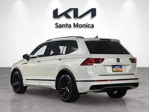 Used 2023 Volkswagen Tiguan SE R-Line image 4