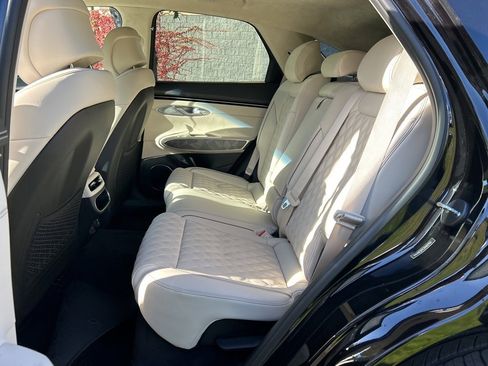 Certified 2025 Genesis GV70 3.5T Sport w/ Sport Advanced Package image 11