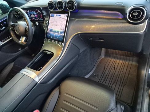 Used 2024 Mercedes-Benz GLC 300 4MATIC image 21