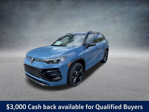 New 2025 Volkswagen Tiguan SE R-Line image 7