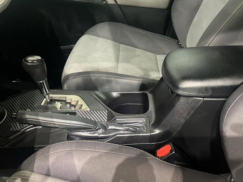 Used 2014 Toyota RAV4 XLE image 25