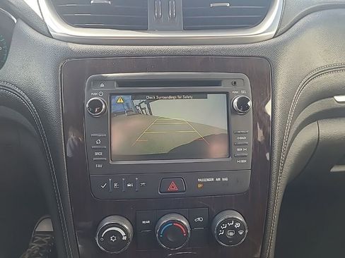 Used 2016 Chevrolet Traverse LT w/ Style and Technology Package image 21