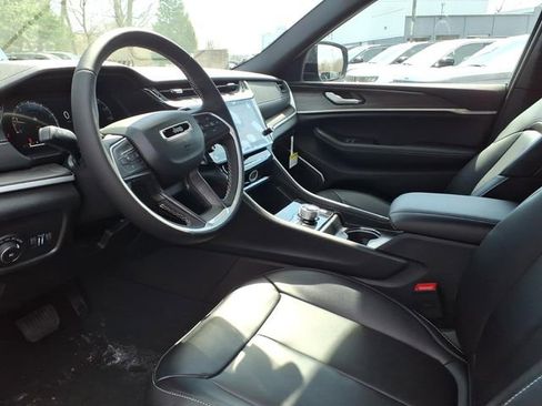 New 2026 Jeep Grand Cherokee L Limited AWD/4WD image 11