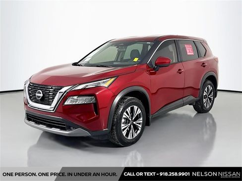 Certified 2023 Nissan Rogue SV image 1