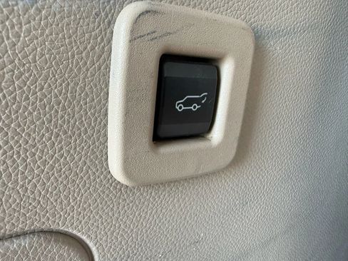 Used 2016 Lincoln Navigator Select image 25