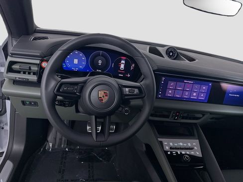 New 2026 Porsche Macan 4S Electric AWD/4WD image 25