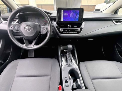 Used 2023 Toyota Corolla LE image 21