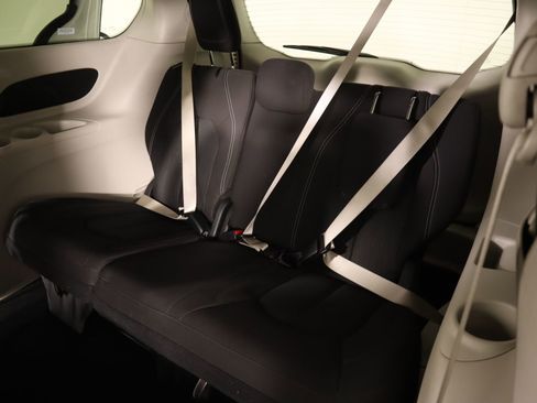 Used 2024 Chrysler Voyager LX FWD image 12