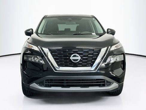 Used 2023 Nissan Rogue S AWD/4WD image 2