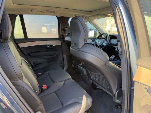 Certified 2025 Volvo XC90 B6 Plus image 12