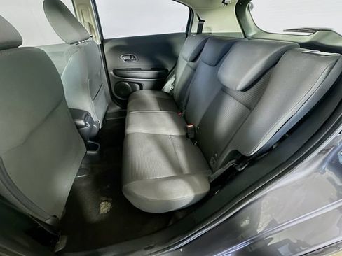 Certified 2022 Honda HR-V LX image 28