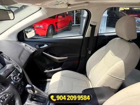 Used 2017 Ford Focus Titanium FWD image 21
