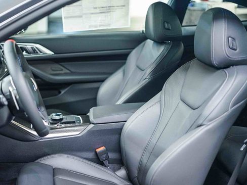 New 2026 BMW M440i Coupe image 17