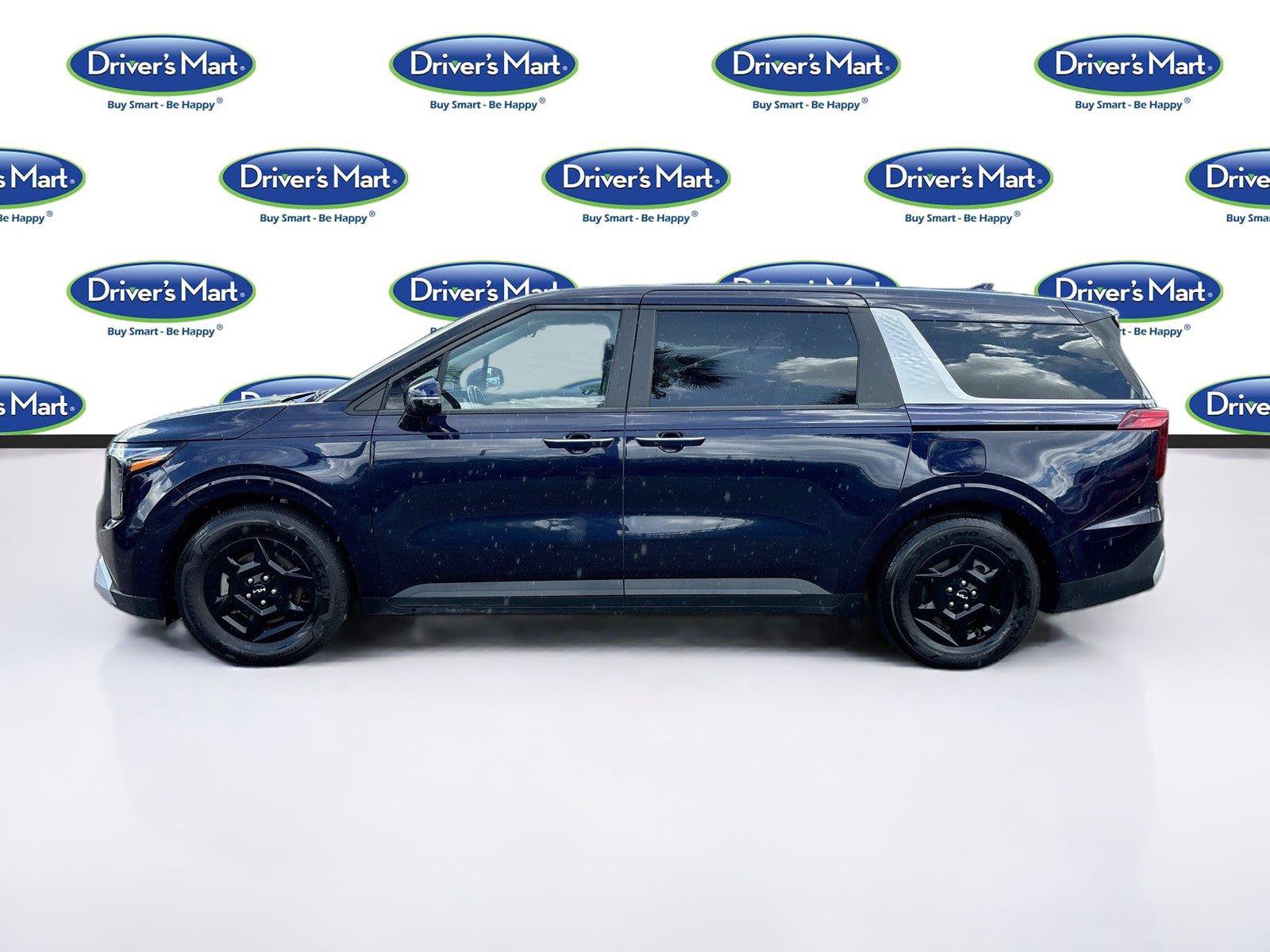 Used 2025 Kia Carnival FWD image 4
