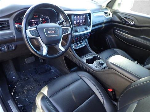 Used 2023 GMC Acadia SLT image 11