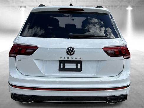 Certified 2024 Volkswagen Tiguan SE R-Line FWD image 5