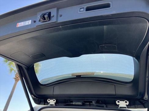 Certified 2025 Toyota Highlander Limited AWD/4WD image 28