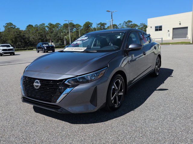 Used 2025 Nissan Sentra SV FWD image 9