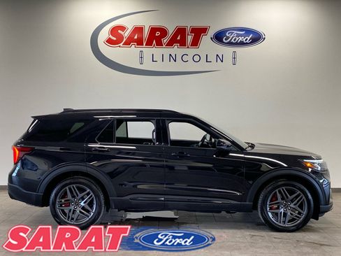 Certified 2025 Ford Explorer ST image 1