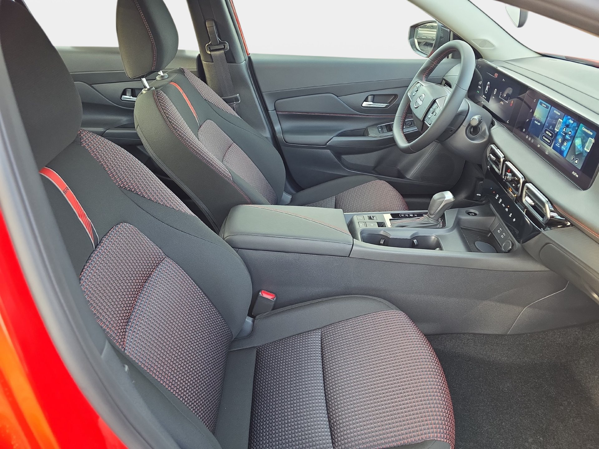 New 2027 Nissan Sentra SR w/ Floor Mat Package FWD image 10