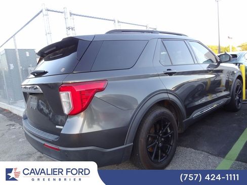 Used 2020 Ford Explorer XLT w/ Equipment Group 202A image 2