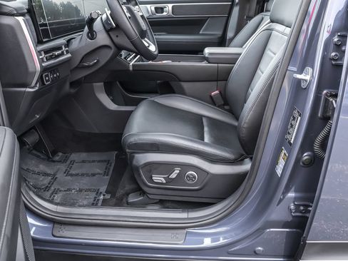 Certified 2026 Hyundai Santa Fe Limited AWD/4WD image 19