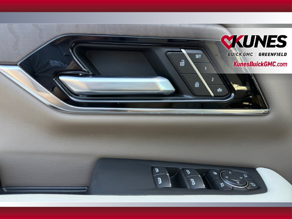 New 2027 GMC Yukon Denali w/ Denali Reserve Package AWD/4WD image 17