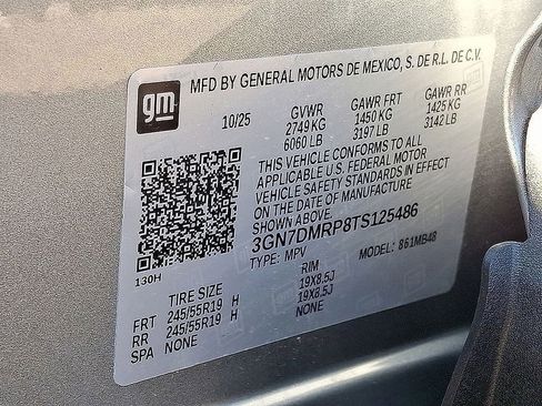 New 2026 Chevrolet Equinox EV LT image 17