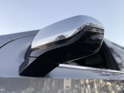 Used 2022 Chevrolet Suburban Premier w/ Premium Package image 19