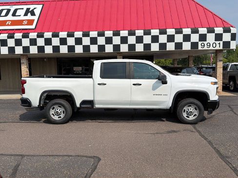 Used 2024 Chevrolet Silverado 2500 W/T w/ WT Convenience Package AWD/4WD image 8
