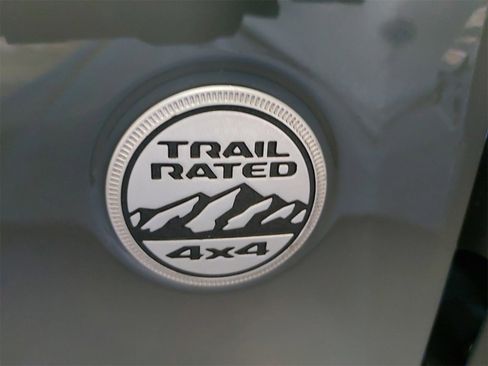 Used 2020 Jeep Gladiator Overland image 43