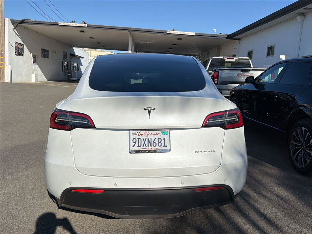 Used 2022 Tesla Model Y Long Range AWD/4WD image 4