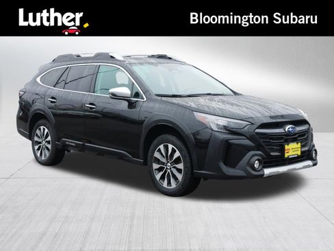 Used 2023 Subaru Outback Touring XT image 1
